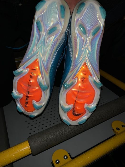 бутсы nike mercurial