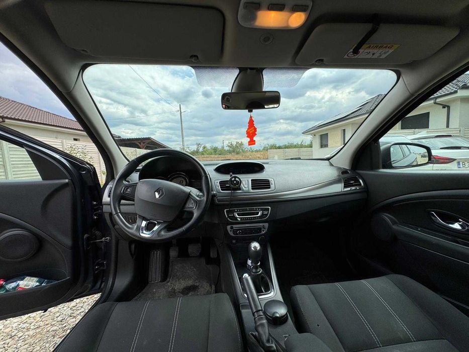 Renault Megane Combi 1.5 dCi | 2016 | Cutie manuală | 5.100 € ușor negociabil