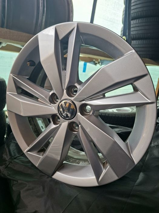 15" VW Polo / SEAT Ibiza / SKODA Fabia Фолксваген Поло  Оригинал 5х100