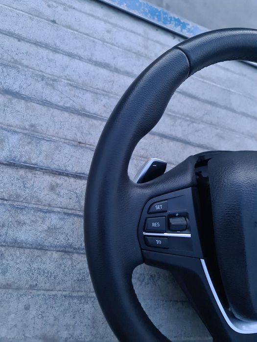 Volan f25 cu padele si vibratii