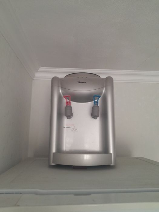 Кулер для воды настольный