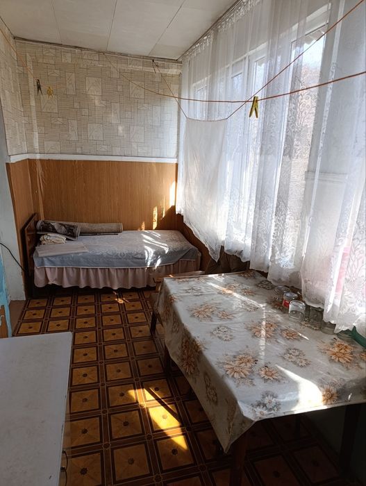 Меняю 3х и 2х ком.кв.на коттедж или дом в районе 21 школы или горсети