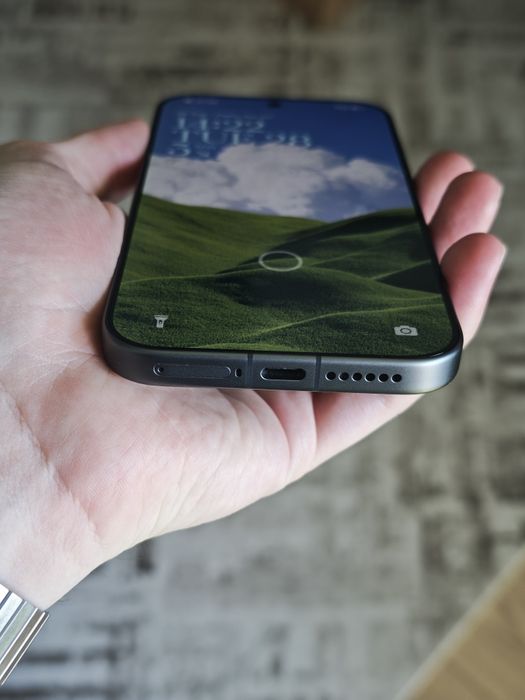 Xiaomi 17 (12/512GB) Като Нов