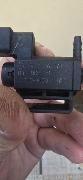 Pierburg  Превключващ клапан