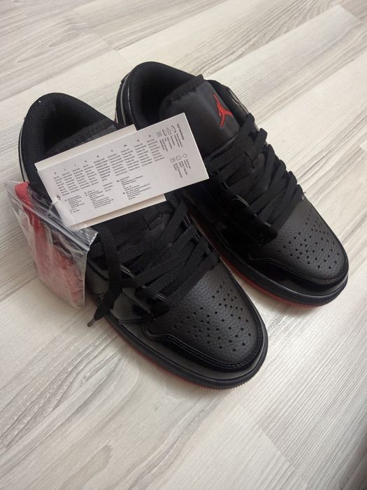 Adidasi / sneakeas air jordan 1