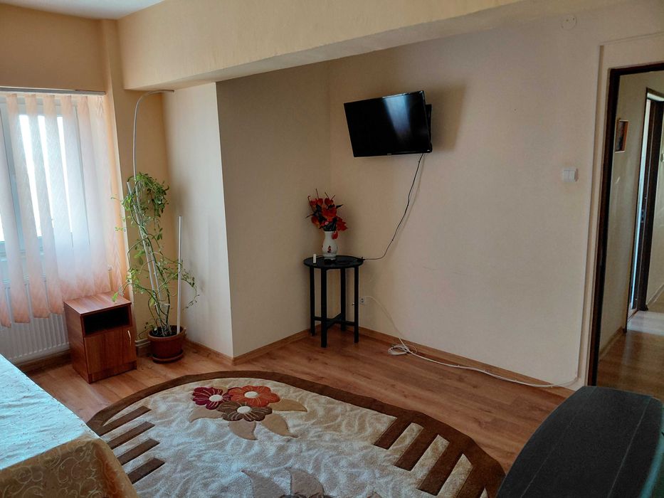 Apartament 2 camere ultracentral de închiriat
