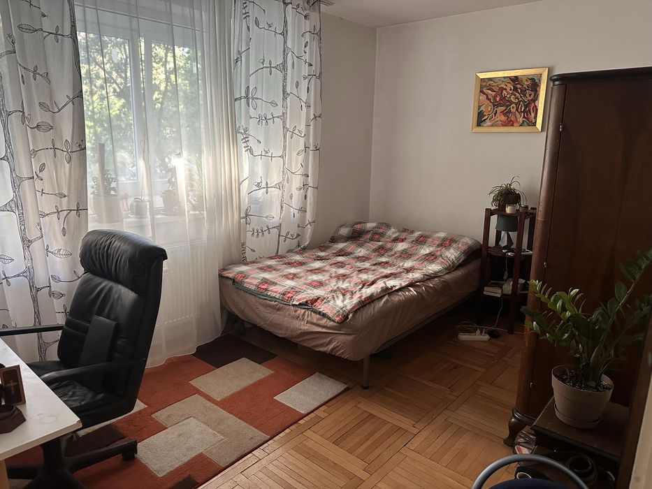 Camera in apartament de 3 camere - Dristor Baba Novac 3