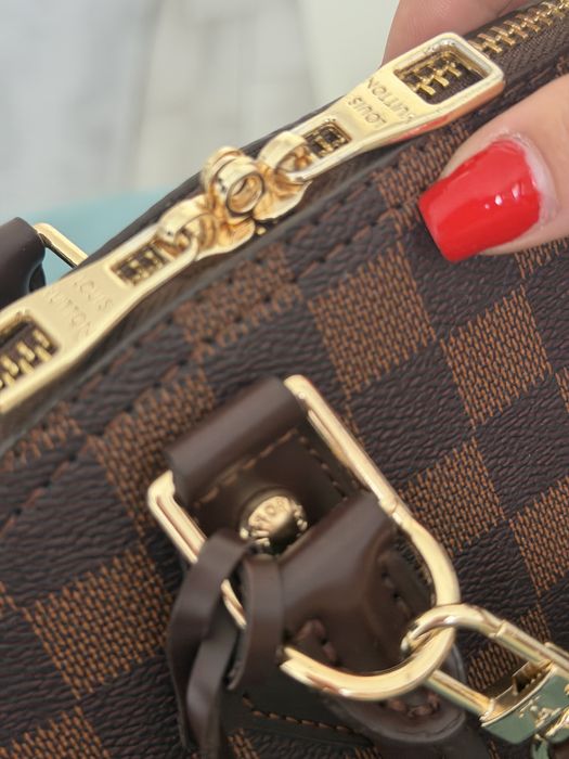 Geanta superba fara defect