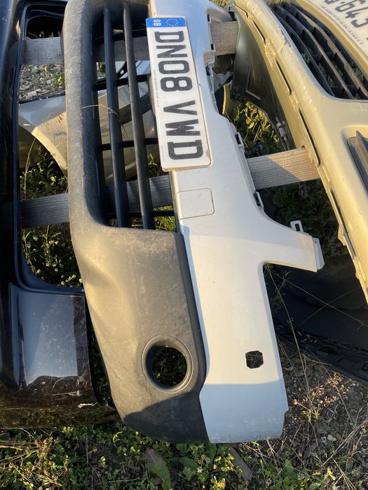 Bara fata Nissan Qashqai 2008