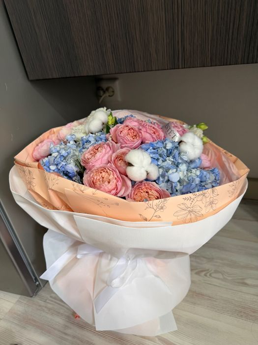 Букет цветов сатам 10000