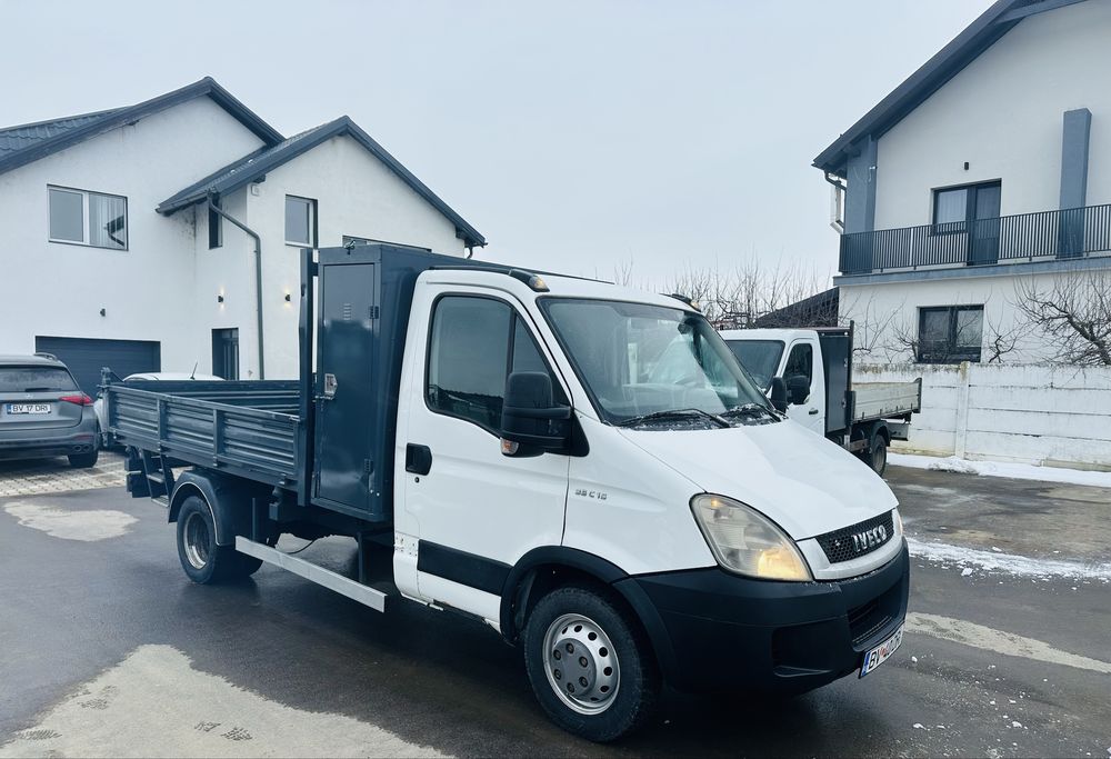 Iveco basculabil pe 3 parti 35c15
