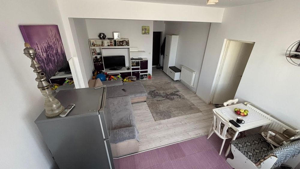 Apartament 2 camere cu curte breazu rezidential 
Loc de parcare , grădină ! Se vinde mobilat și utilat ca