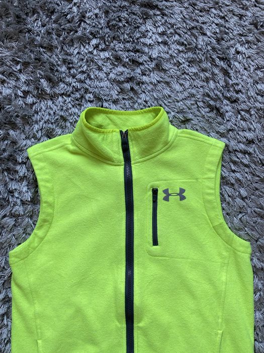 vesta under armour coldgear neon