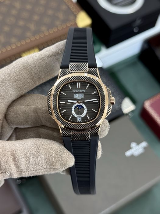 Patek Philippe Aquanaut Gold