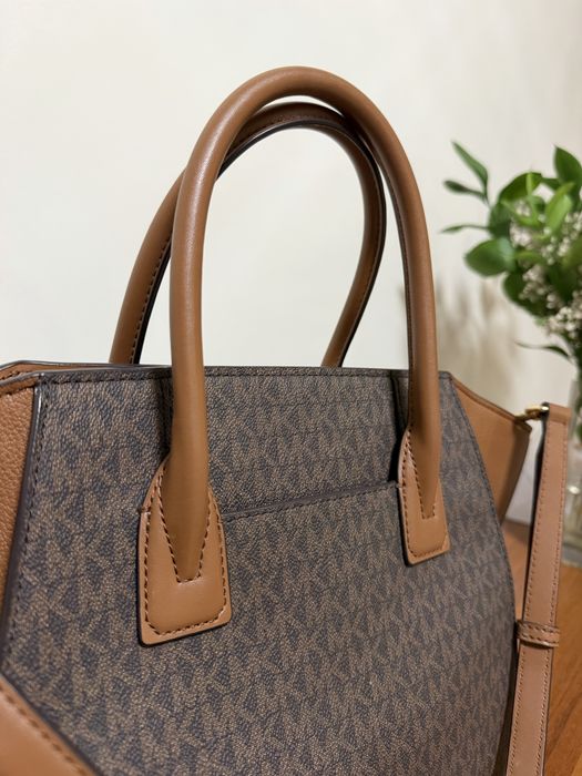 Оригинална дамска чанта Michael Kors