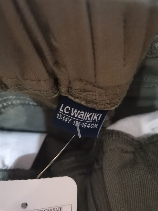 Нов панталон за момче на lc waikiki  13 - 14 ход 152 - 158см