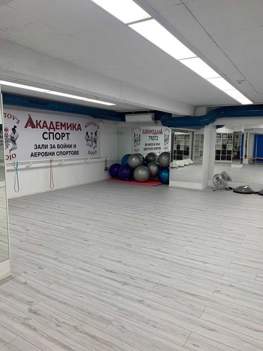 Дава се под наем Зала за събития в Варна, Левски -  кв.м за 25.5 € - Снимка #11