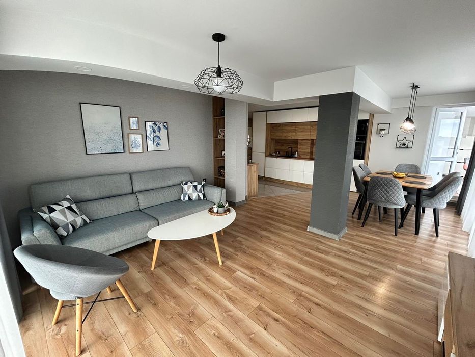 Продава се Тристаен апартамент в Варна, Център - 148 кв.м за 913 €/кв.м - Снимка #1