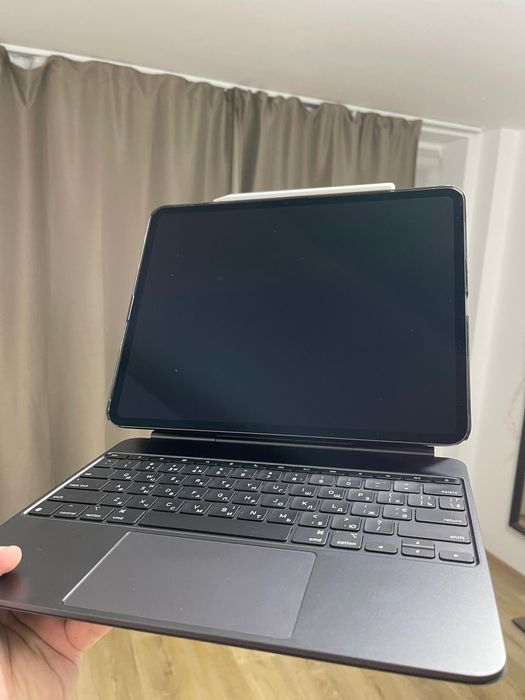 iPad Pro 13 M4 256GB, Magic Keyboard, Apple Pencil Pro, Wireless Stand
