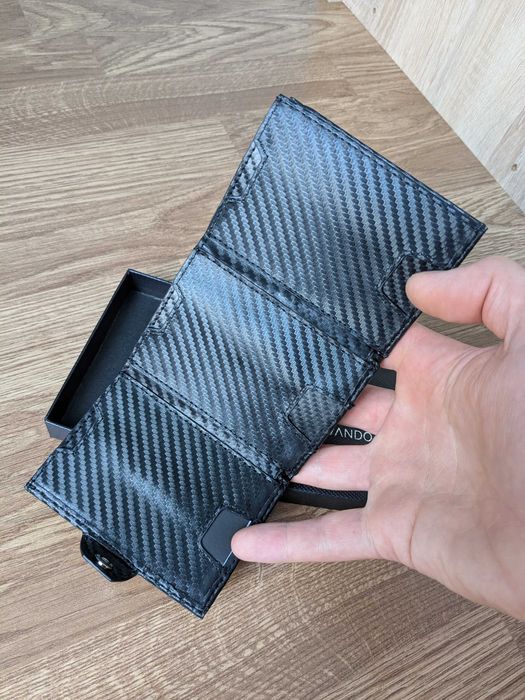 Portofel slim bărbătesc TRAVANDO design Carbon – Nou la cutie, RFID Blocking