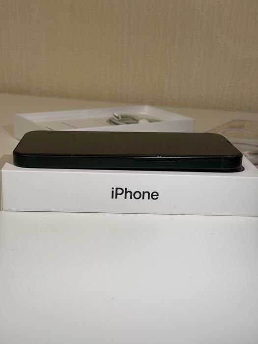 iPhone 13 128GB Green