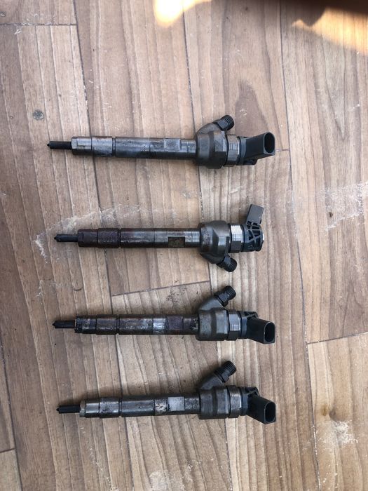 Vand piese bmw f10 2l 184 cai