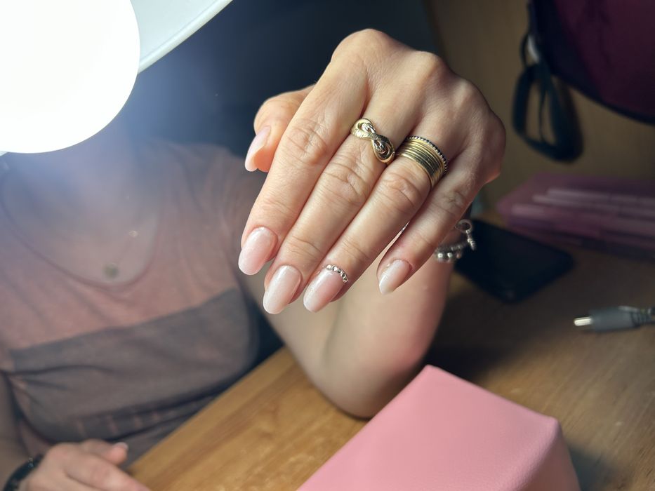 Unghii gel/ oja semipermanenta