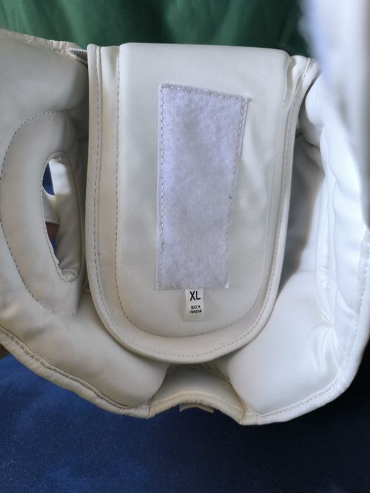 Продам шлем для каратэ