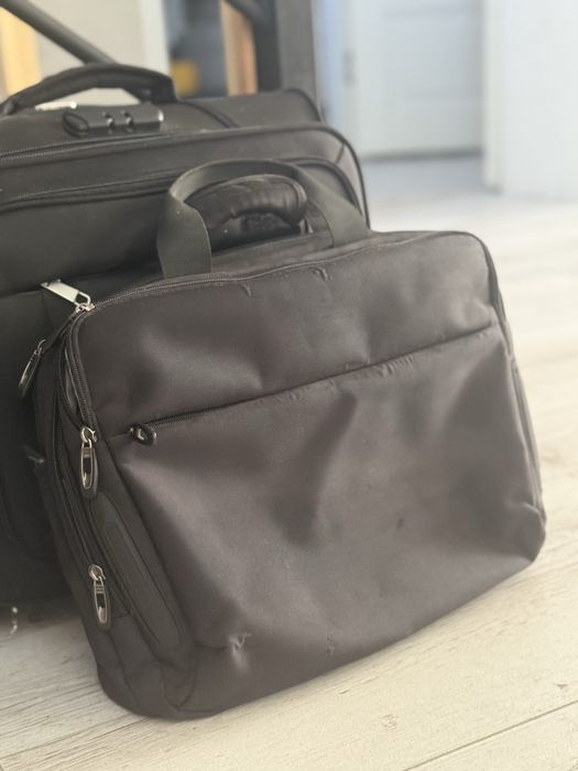 Продам сумку ( для ноутбука)