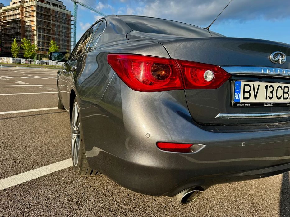 infiniti hibrid ' Autoturisme ' OLX.ro