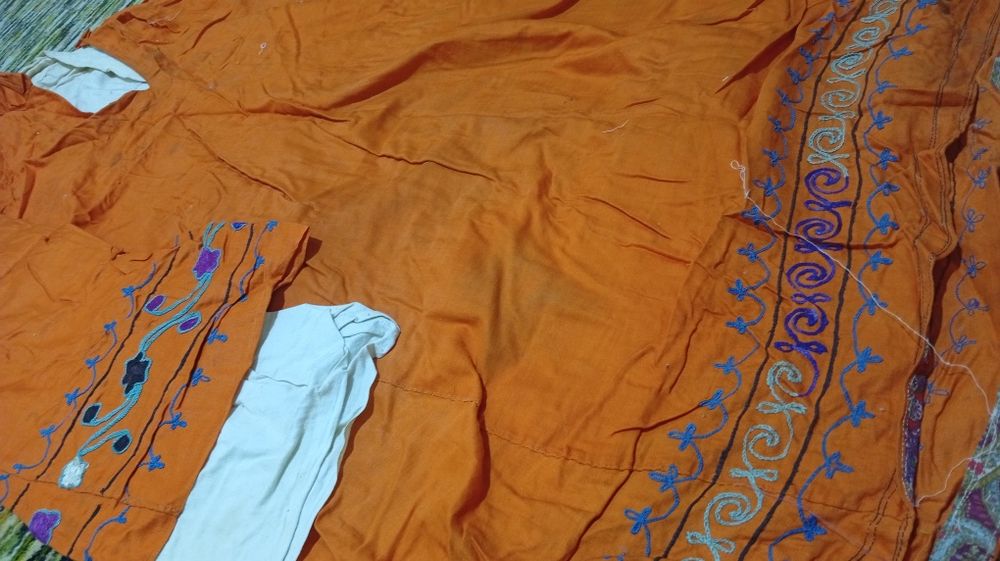 80–90 yillik qadimiy o'zbek milliy kiyimlari | Qo'lda kashtali