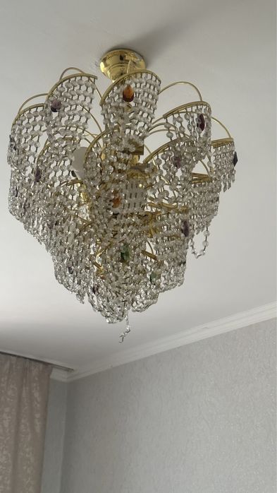 Люстра для дома 10.000