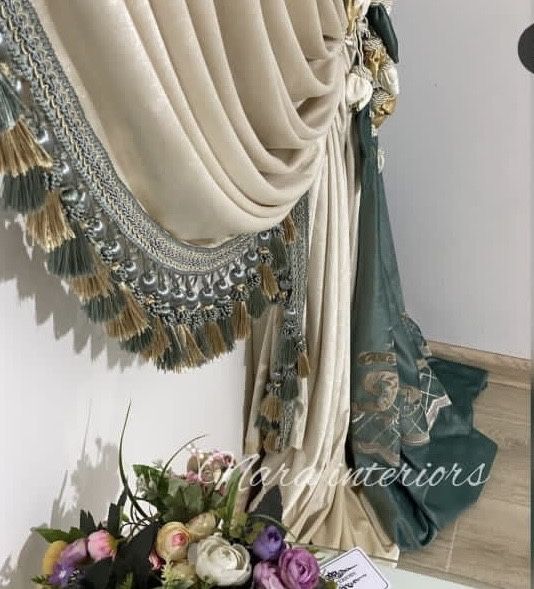 Шторы для зала