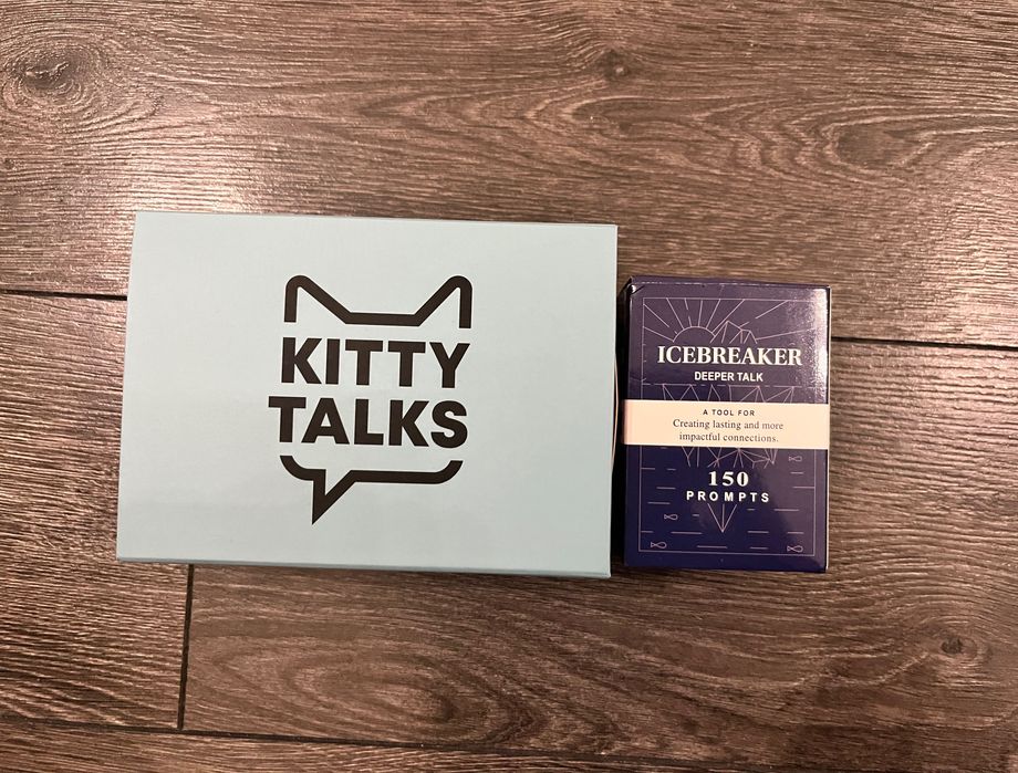 Kitty Talks карти + подарък Icebreaker cards