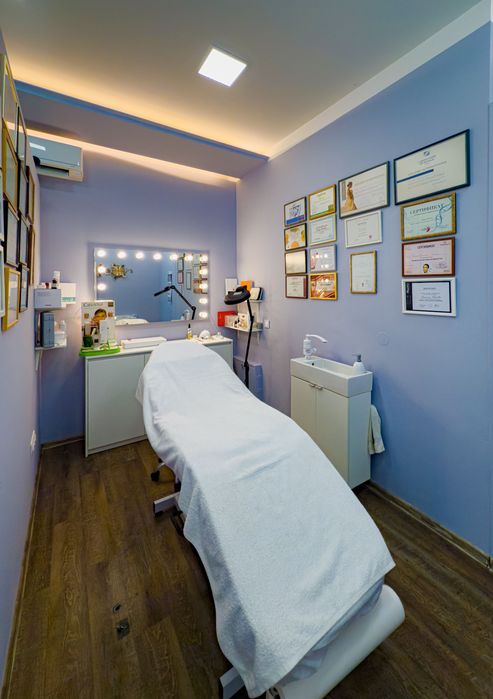 Дава се под наем Офис в София, Лозенец - 15 кв.м за 326.4 € - Снимка #2