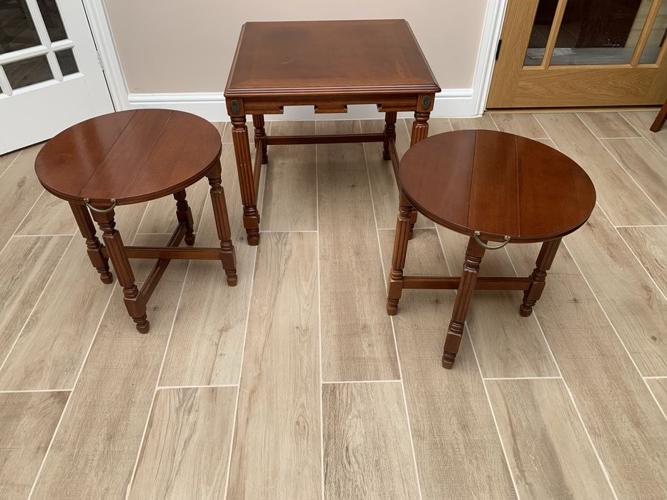 Set masute vintage-model deosebit