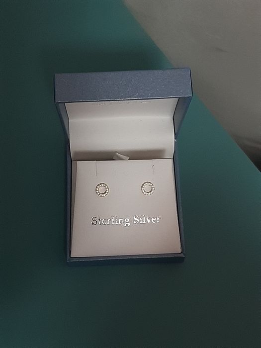 Cercei argint placat și cristale de zirconiu cubic