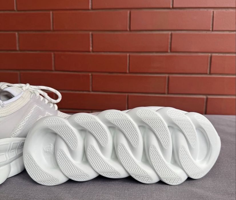 *REDUCERE* Versace Chain Reaction White
