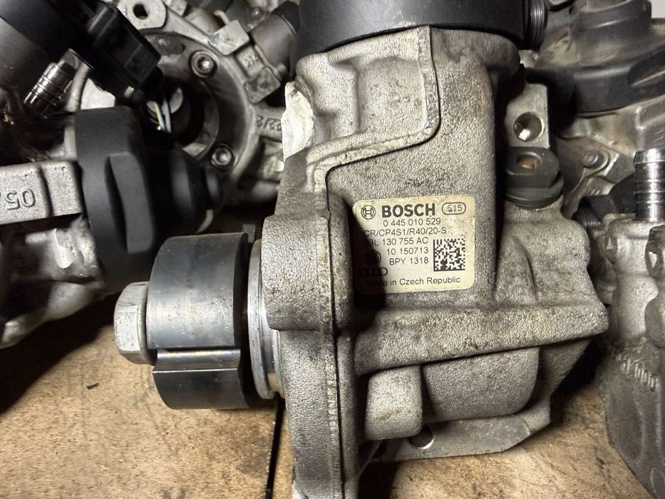 ГНП горивна помпа високо налягане  за Audi A3   VW Golf 6,Vw Cady, Skoda Octavia,Vw Passat,Vw 2.0tdi comonrail 03L130755 ac 140кс Bosch 0445010529
