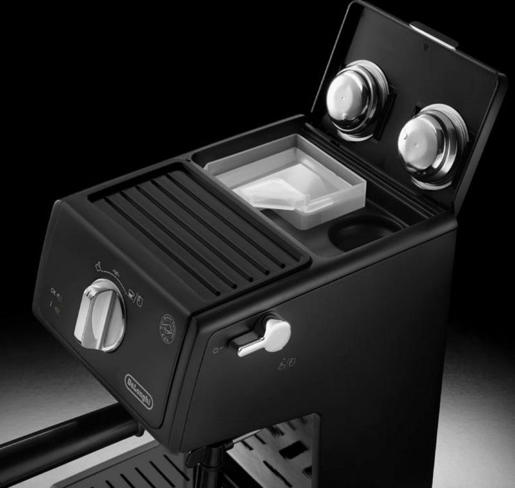 Кофеварка рожковая Delonghi