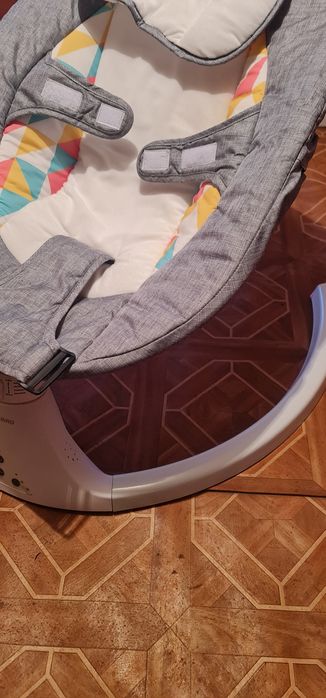 Leagăn electric cu telecomanda