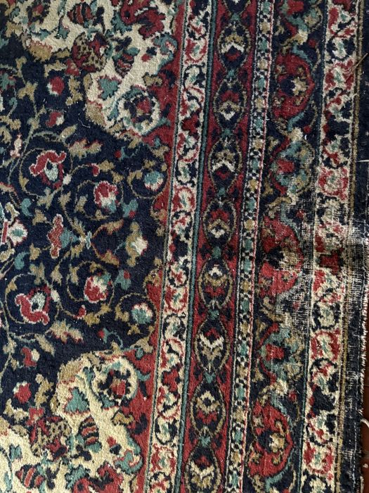 Шерстяной ковер