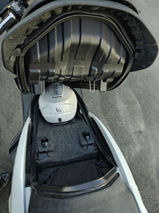 Scuter maxiscuter Yamaha majesty 400yp 2005 injectie