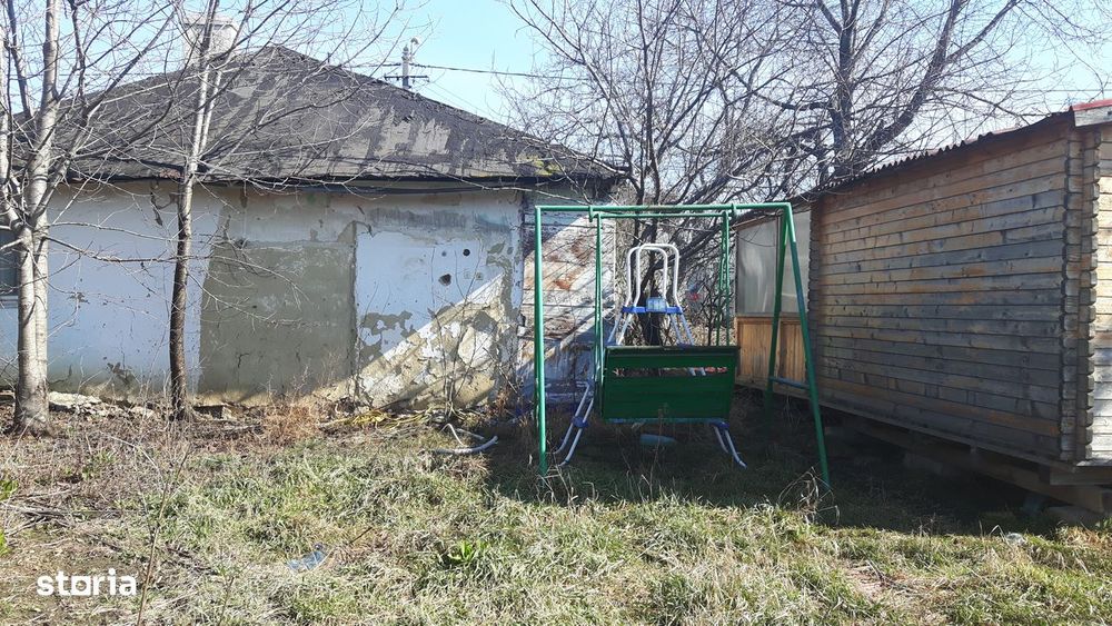 Teren zona de case Pensiunea Bianca