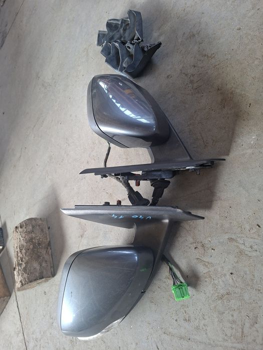 Oglinzi volvo v40 2015