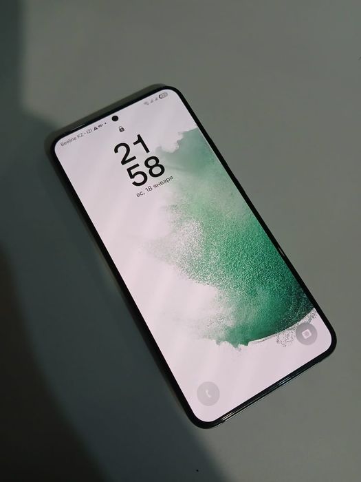 Продам Samsung s22+ 8/256