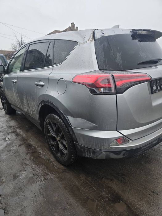 Toyota Rav 4 2017g  2.5 XIBRID НА ЧАСТИ САМО