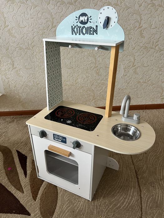 Детская кухня игрушка деревянная