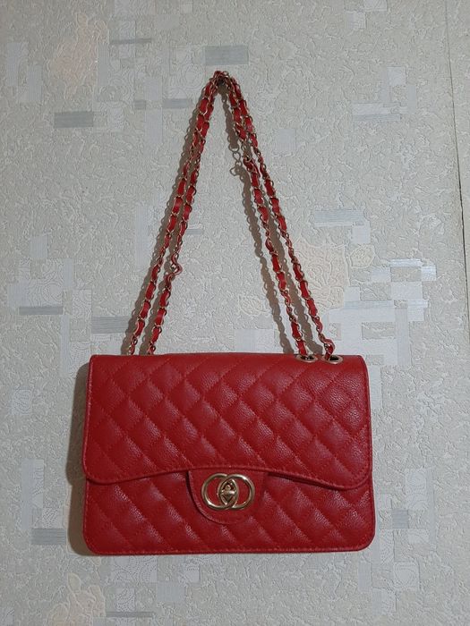 Новое сумочка срочна продам, для подарок турецкий носки,отдам дешевле.