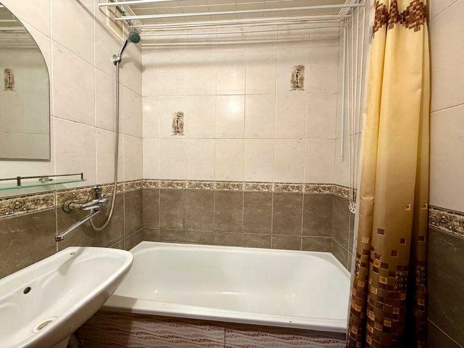 Продам 3 комнатную в 19 МКР!
